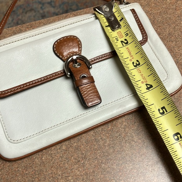 Vintage Coach Wristlet - Picture 11 of 13